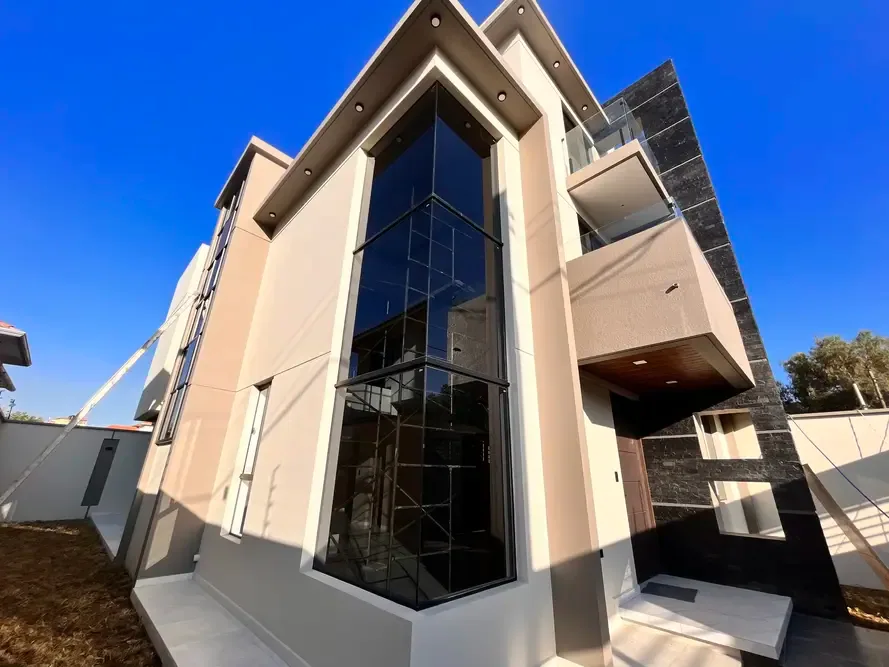 Casa de 4 dormitorios en Noroeste