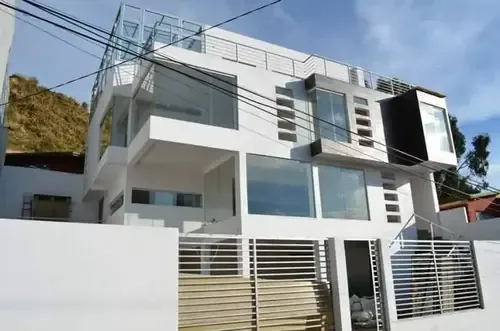 Casa de 4 dormitorios en Achumani