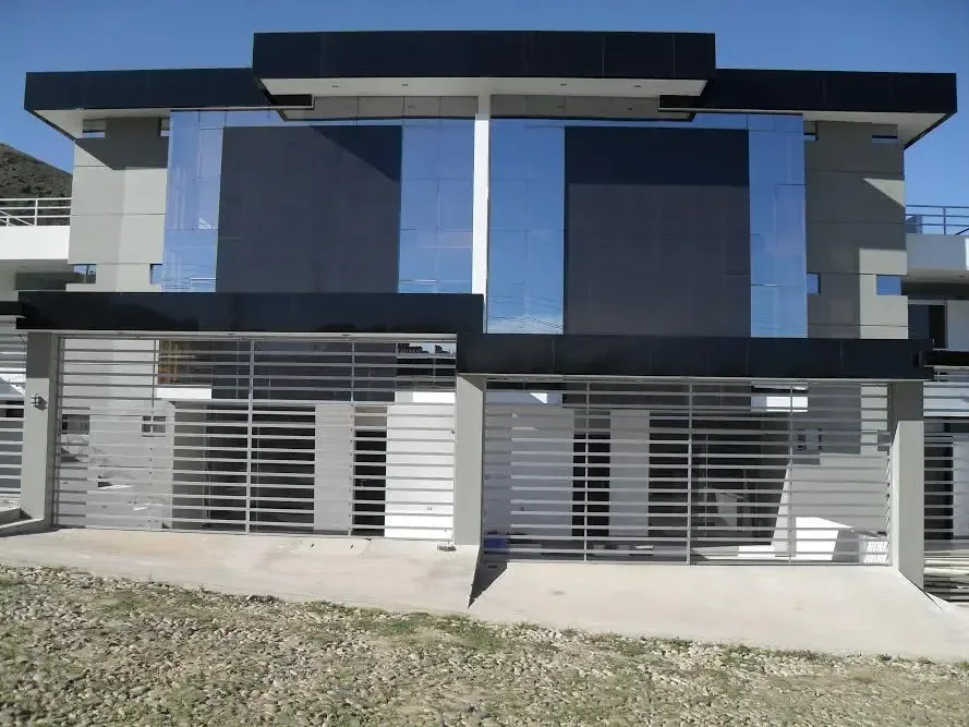 Casa de 3 dormitorios en Noroeste